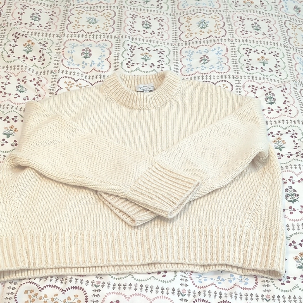 & Other Stories 100% Wool Cream Knit Sweater In Size Small